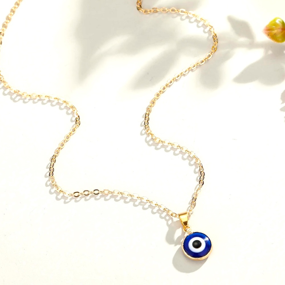 New EVIL EYE NECKLACE, Round  Blue Eye Pendant, Protection Necklace for Women
